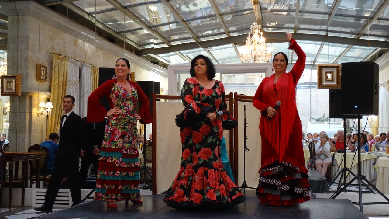 Uniworld river cruise traditional Flamenco Show